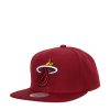 Accessori MITCHELL & NESS | Team Ground 2.0 Snapback Miami Heat Maroon